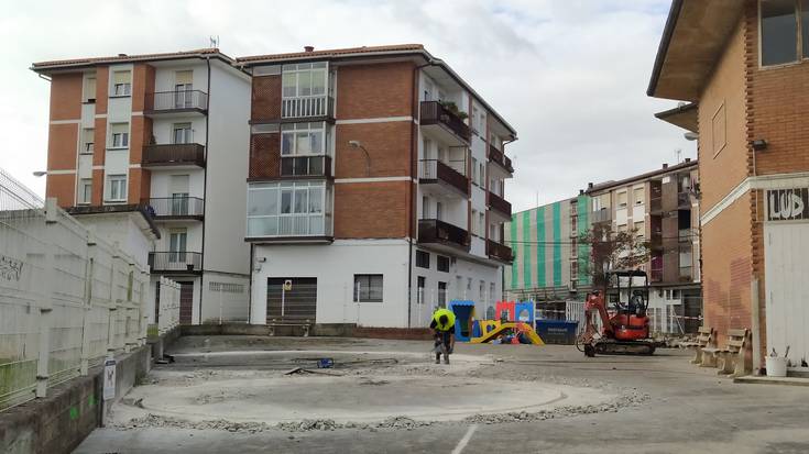 Hasi dira Txoritagaingo parkea berritzeko lanak