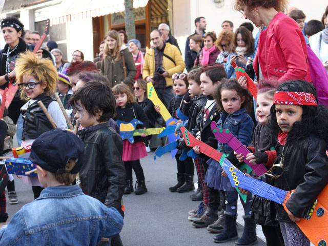 Zubimusuko ikasleak enpresa munduan estreinatu dira bi kooperatiba sortuz