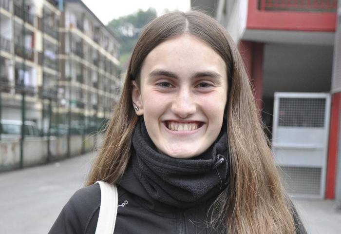 Maitane Irurzun adunarra, dantzari trebe