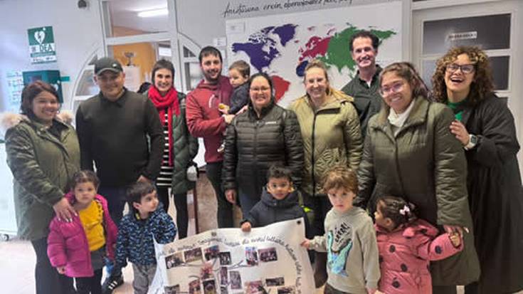 Familia lagunaren zuhaitza