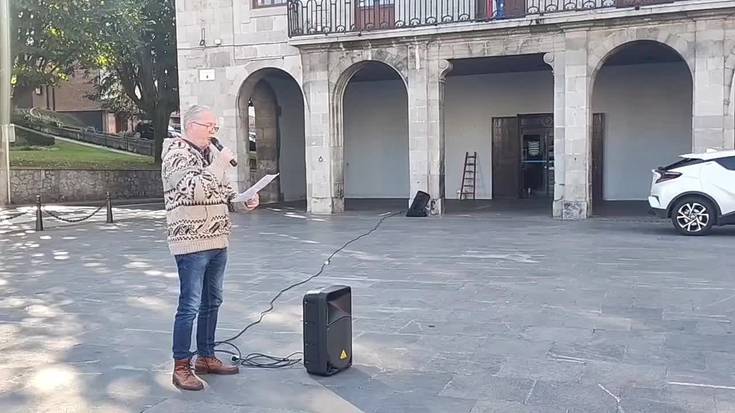 Andoaingo pentsiodunek osasun publikoaren alde Donostian hilaren 11n egingo den manifestaziorako deia egin dute