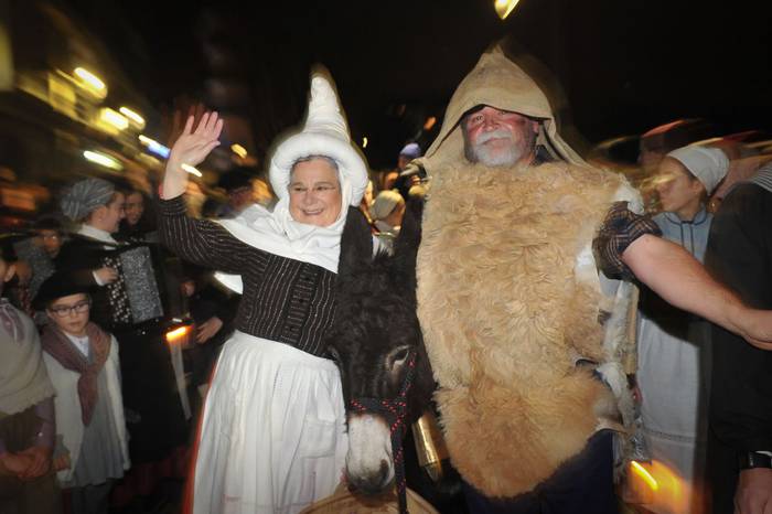 Oletzero eta Mari Domingiren bisita