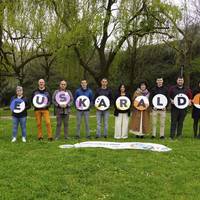 Azken eguna, gaur, Euskaraldiko herri bazkariko txartelak erosteko