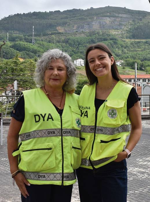 "Emateaz gain, ikaragarria da bueltan jasotzen duguna"