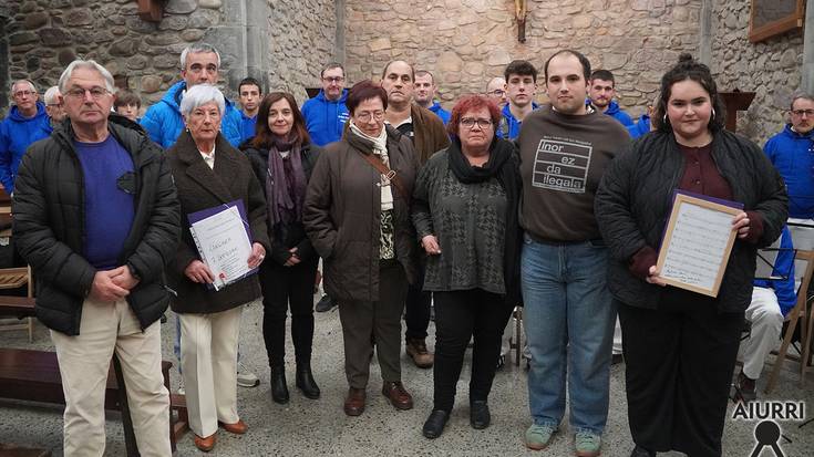 Arantxa Irigoras musikaria eta Isidro Langara futbolaria oroitu ditu Gora Kaletxiki Bandak