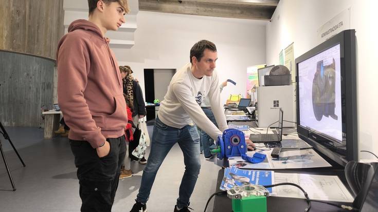 Lanbide Heziketako Andoaingo II. Prest! Azokaren lehen eguna egin dute