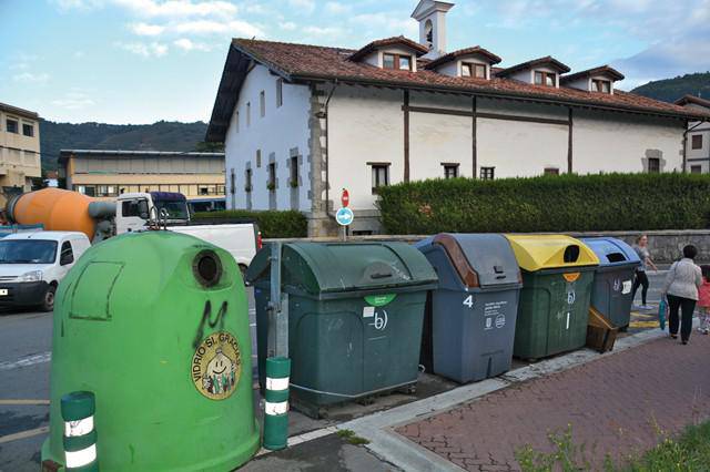 Materia organikoaren bilketari ekin diote Andoainen