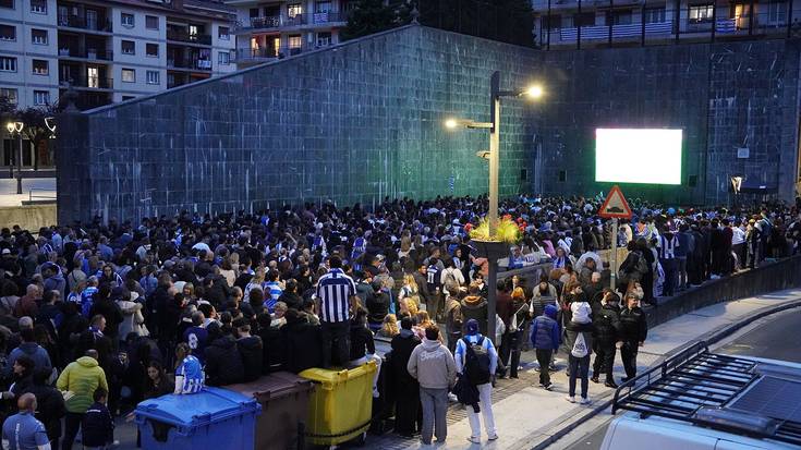 Jendetza elkartu zen Goikoplazan