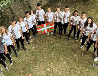 Eskualdeko hiru pilotari, Euskal pilota selekzioarekin Belgikan