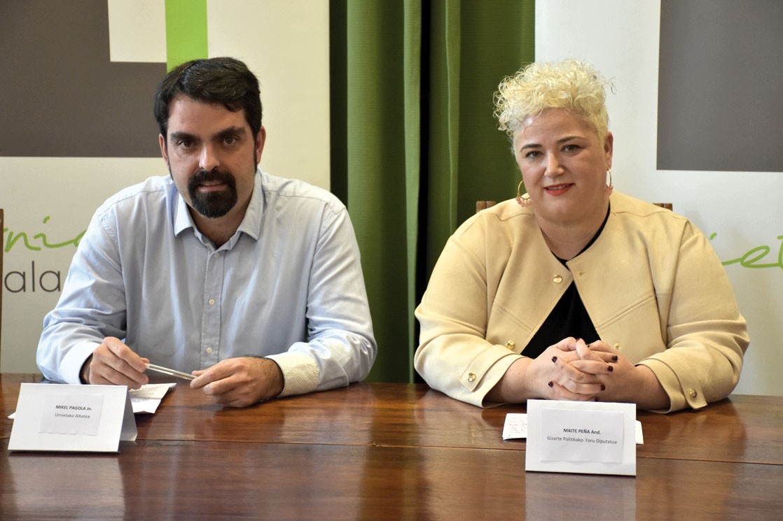 Adinekoen egoitza berria