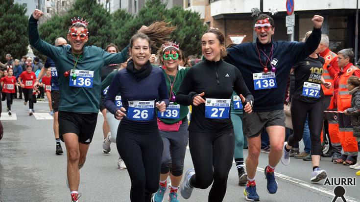 Festa-giroan ospatu dute San Silbestre lasterketa