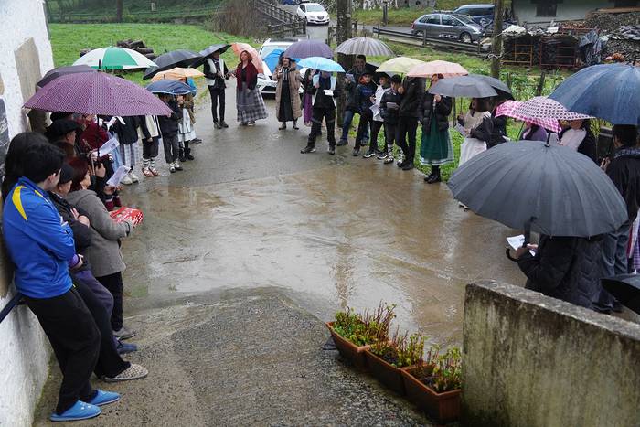 Gabon gaua, Larraulen