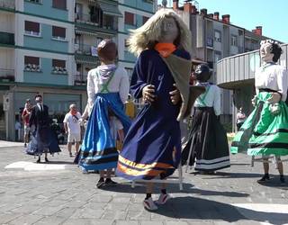 Sanduzelai-Iruñeako Erraldoi Txikien konpartsa, Urkiren Andoaingo 36. Euskal Jaialdian