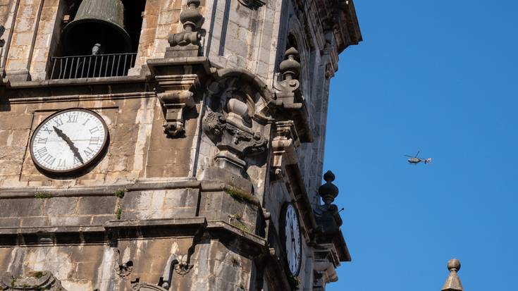 Sei helikopterok zeharkatu dute Andoain