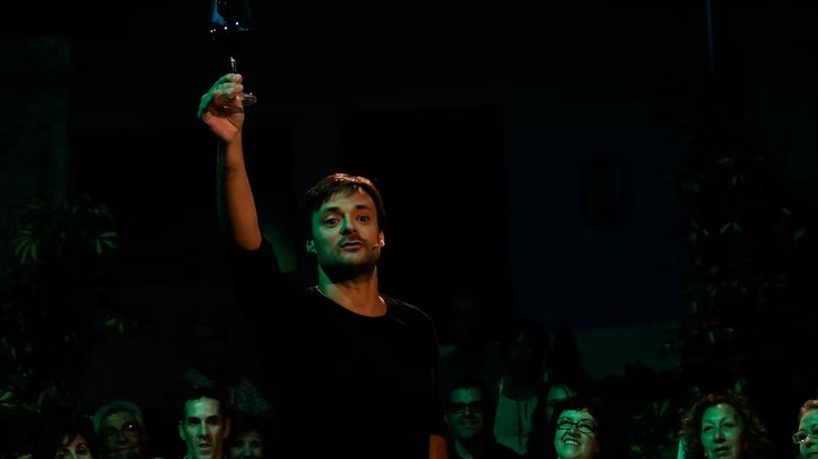 Umorez bustitako txakolina iragarri dute Hikan