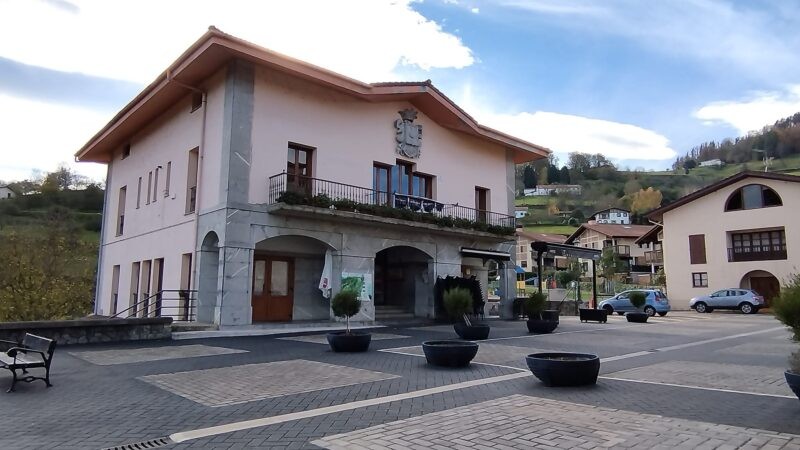 Larraulgo festen balorazioa egin eta kultur astea antolatzeko bilera, urriaren 23an
