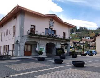 Larraulgo festen balorazioa egin eta kultur astea antolatzeko bilera, urriaren 23an