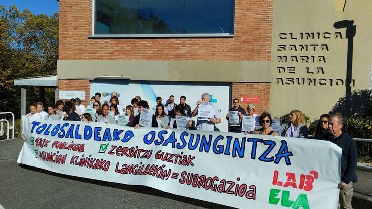 Ospitale guztiz publikoa eskatzeko eta subrogazioa bermatzeko manifestazioa