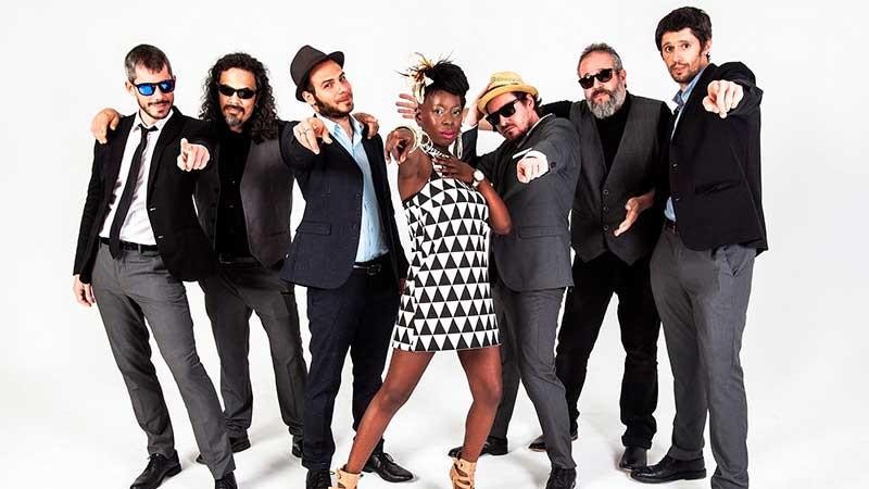 Blues gaua, larunbatean