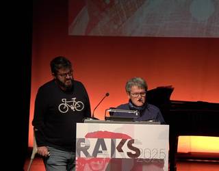 37. Rikardo Arregi Kazetaritza sari-ekitaldia: Angel Erro eta Itxaro Borda epaimahai kideen hitzartzea