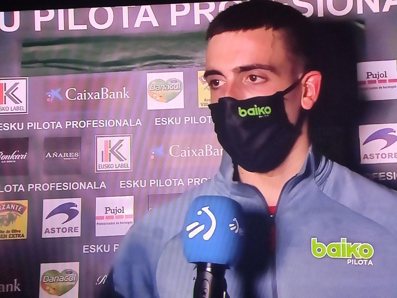 Iker Elizegi asteasuarrak garaipena eskuratu du debuteko partidan