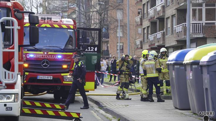 Egundoko ezustekoa hartu zuten bizilagunek