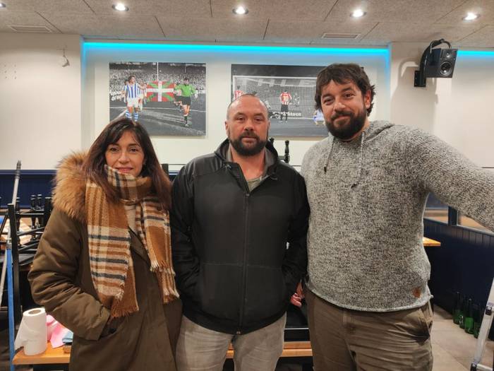 Txitibar taberna berritua irekiko dute gaur