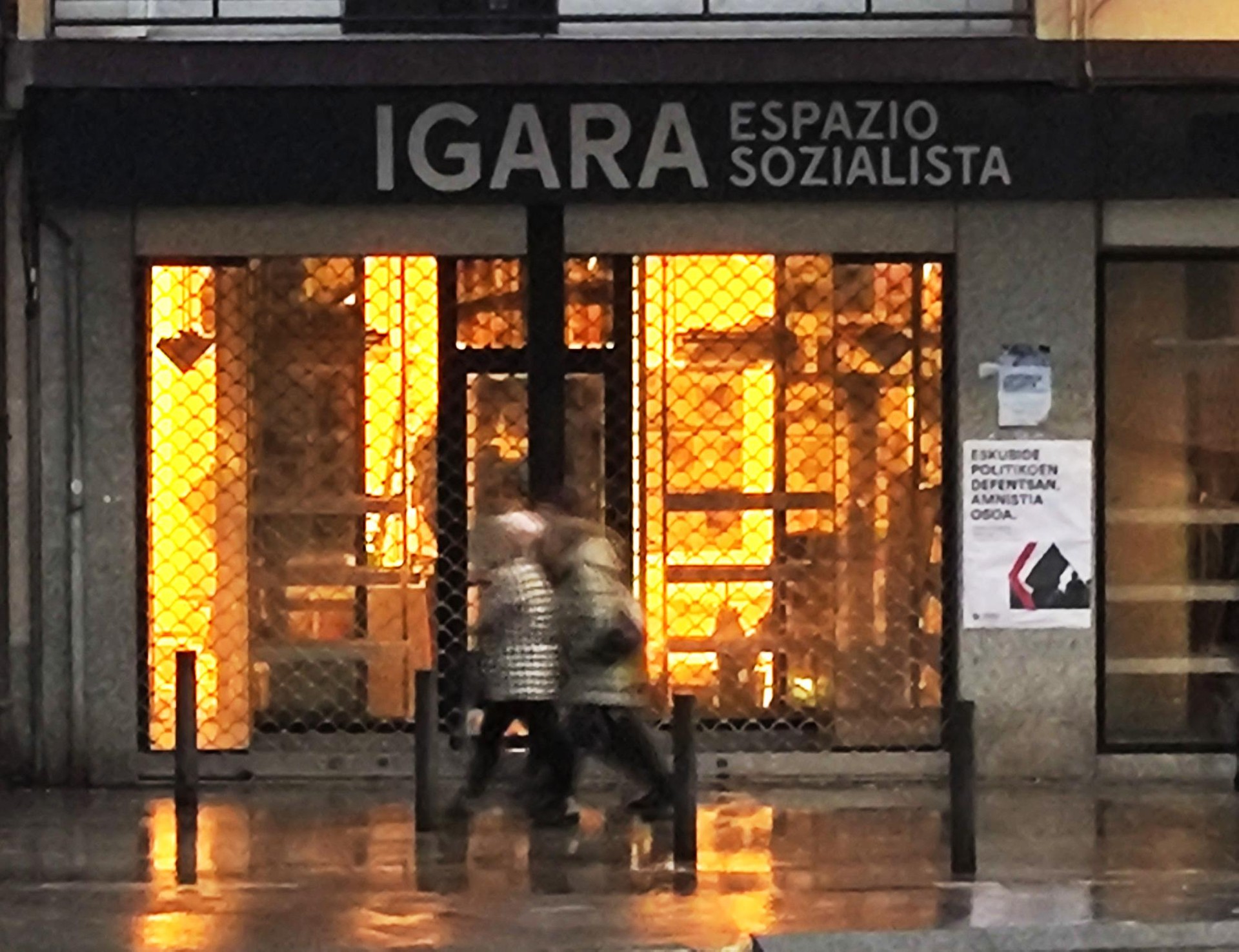Bilera irekia, asteazken iluntzean