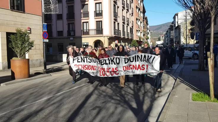 Pentsiodunak protestan atera dira kalera urteko azken astelehenean