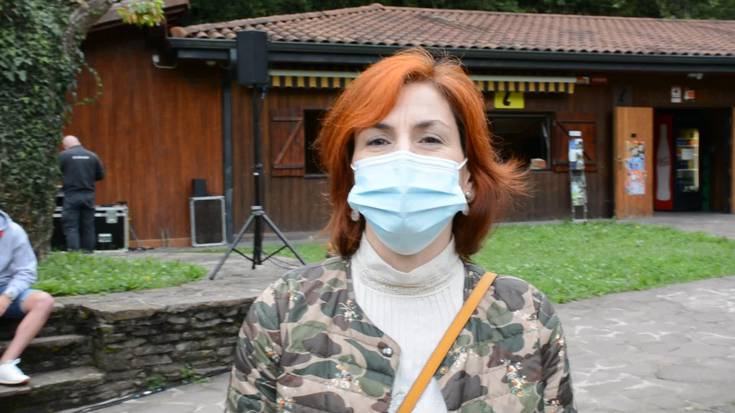 Udal Musika Eskolako hiru abesbatzen emanaldiaren atarian, Katrin Iturralde