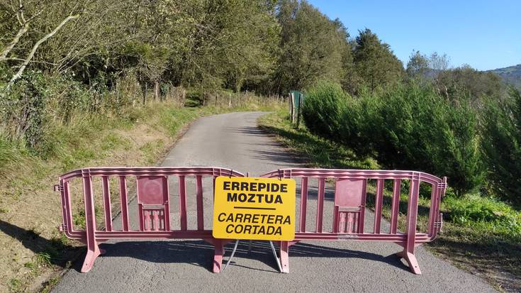 Urnieta eta Lasarte lotzen dituen bidea moztuta dago, haizeteak eragindako kaltea konpondu arte