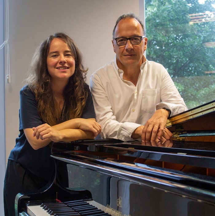 "Familia artean" musika emanaldi berezia, ostiralean, Gurea antzokian