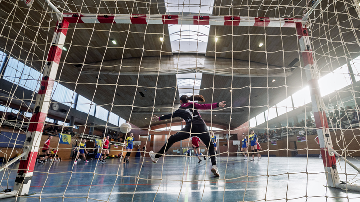 Eskubaloi txapelketa berria, larunbat honetan