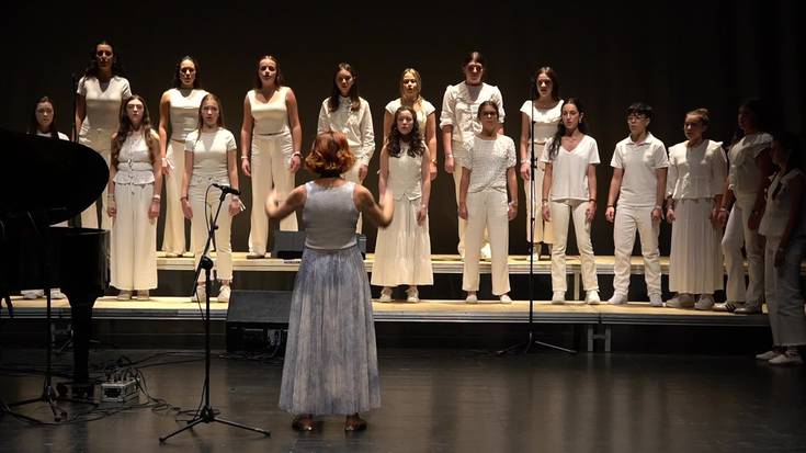 Nahia Patino haurraren aldeko jaialdia: Udal Musika Eskolako Abesbatza Gaztea