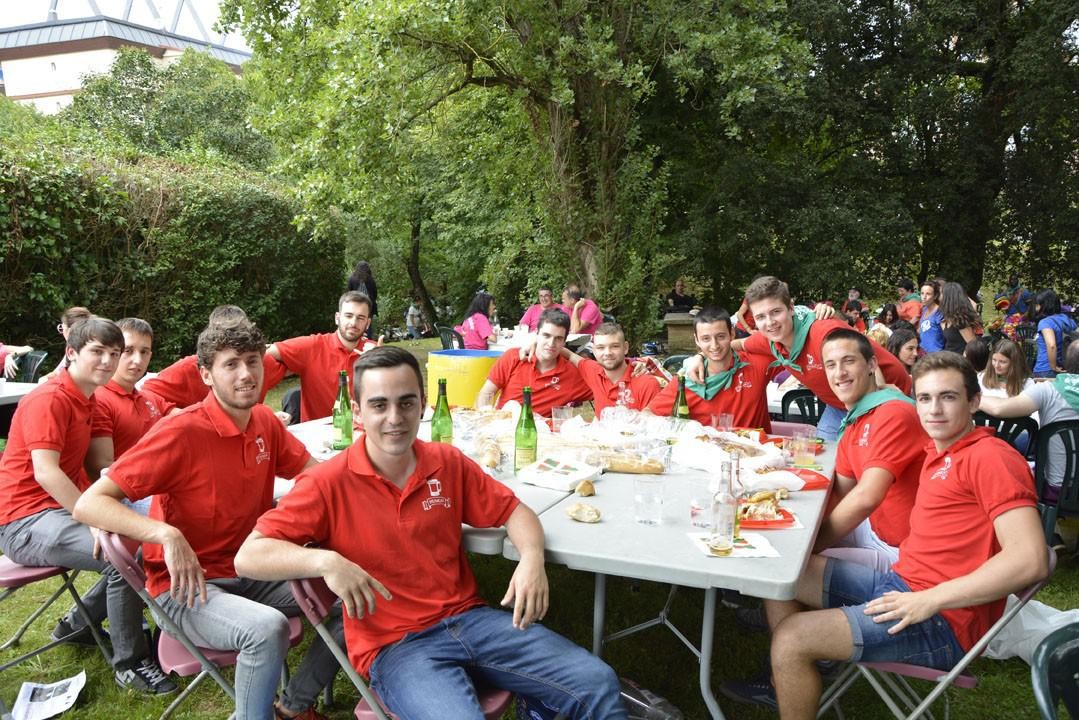 Koadrilen eguna Santiotan
