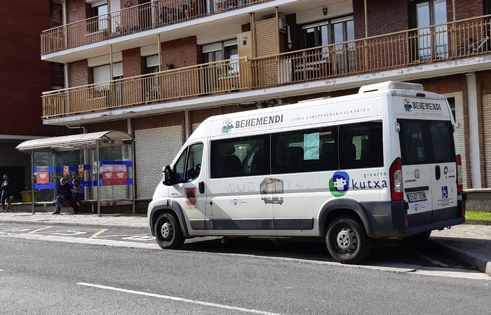 Bidez bide garraio zerbitzua osatu eta zabaldu dute