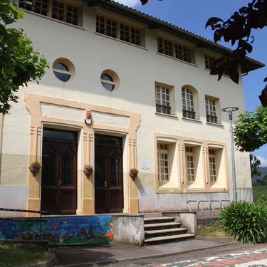 Mendigain eskolako kantuaren aurkezpena, ostiralean