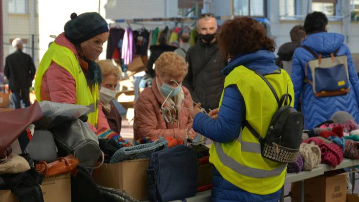 Azoka Solidarioa arrakastaz ospatu zen joan zen asteburuan