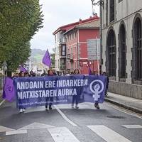 Andoaingo Mugimendu Feministak elkarretaratzea deitu du azaroaren 25ean