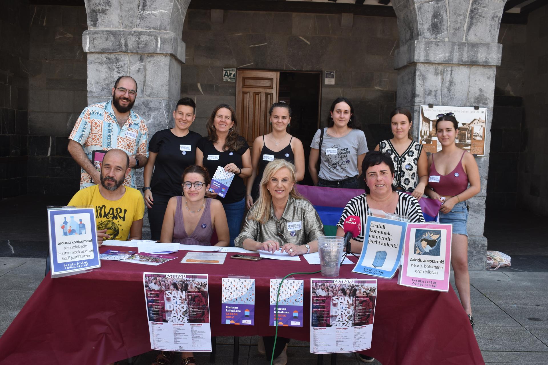San Pedro jaietan indarkeria matxistari aurre egiteko eta aniztasuna sustatzeko neurriak aurkeztu dituzte, Asteasun