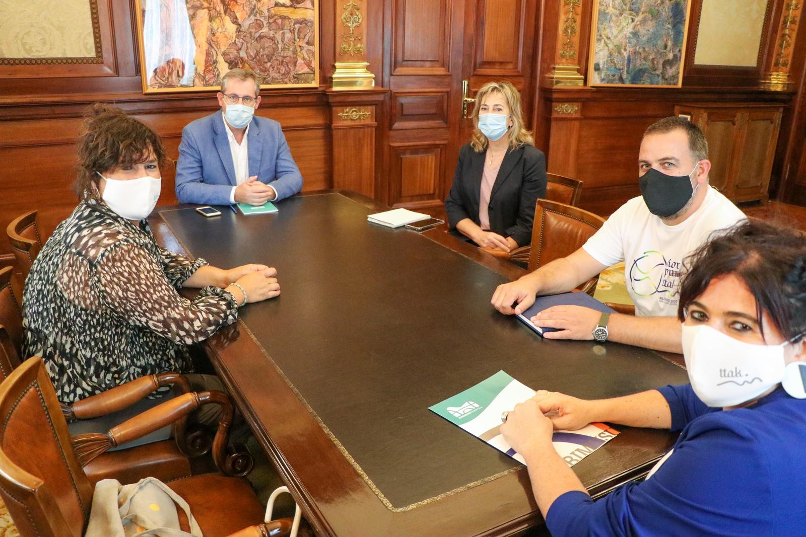 “Hizkuntza komunitate gisa oinarrizkoa da elkarlana, euskara biziberritzen segi nahi badugu”