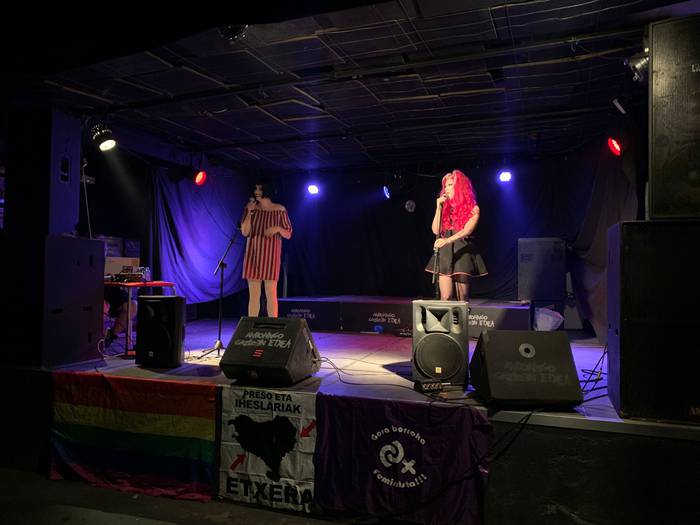 Gaztetxean Drag Show ikuskizuna egin zen iragan ostiralean