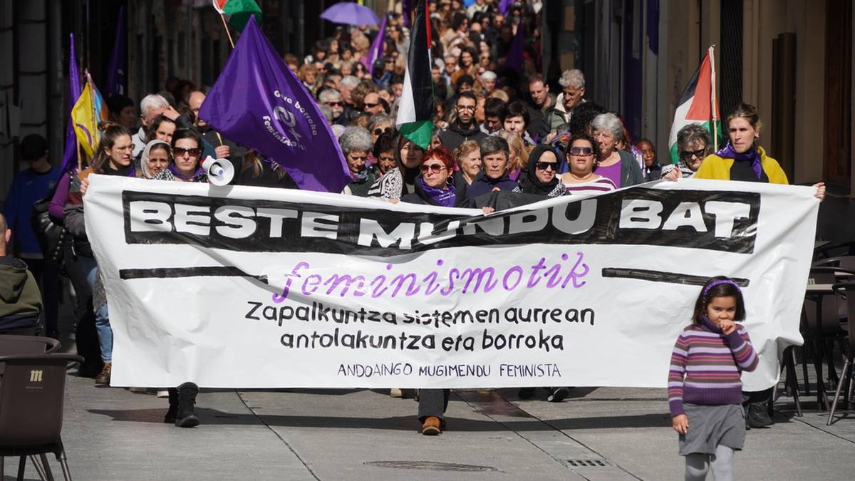 "Noiz normalizatu dugu indarkeria hau guztia?