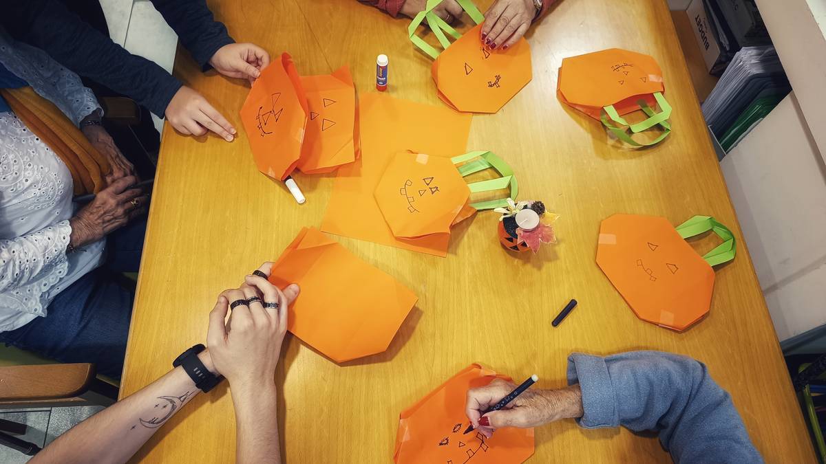 Gau Beltzari lotutako ekimenak