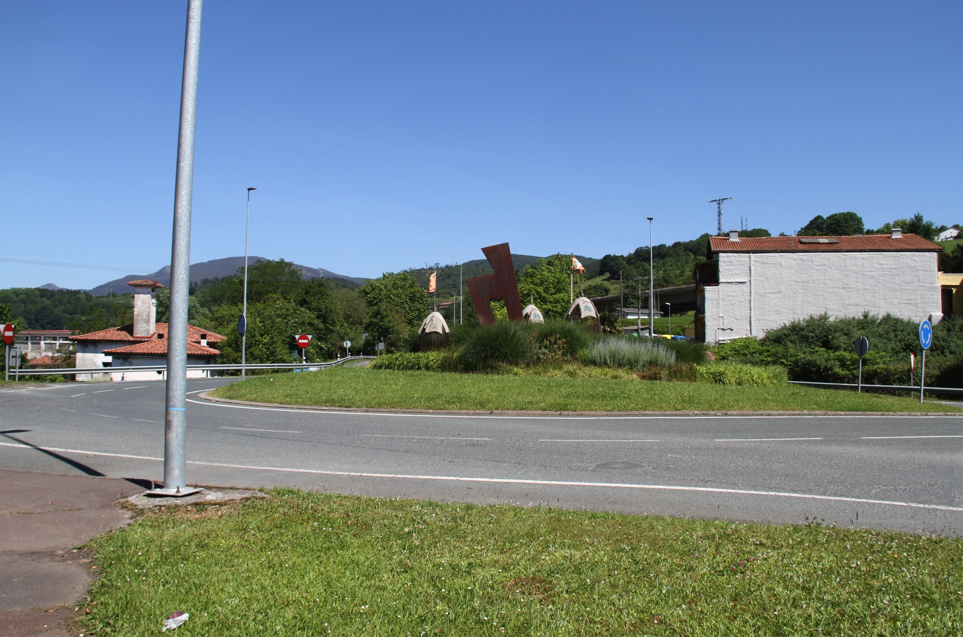 Villabonara, Adunara edo Zizurkilera joateko biribilgunea, iragana eta oraina