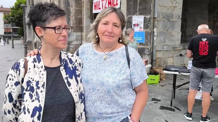 Nahia Patinoren aldeko ekimena, Andoain Solidario herri-taldearen eskutik: Ainhoa Aiertza eta Angelines Lopez