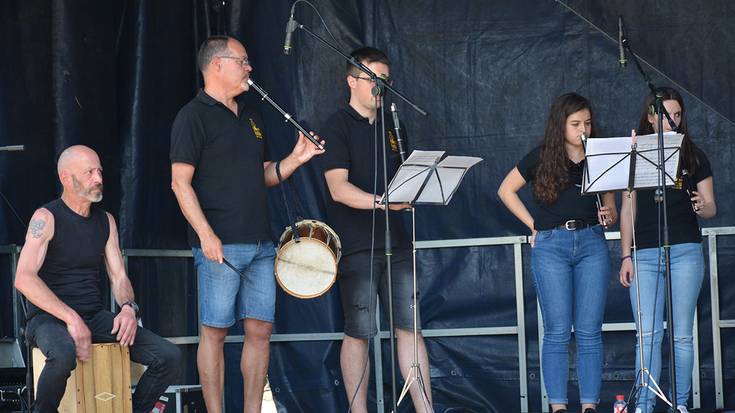 Diana, Txanbolin txistulari bandarekin