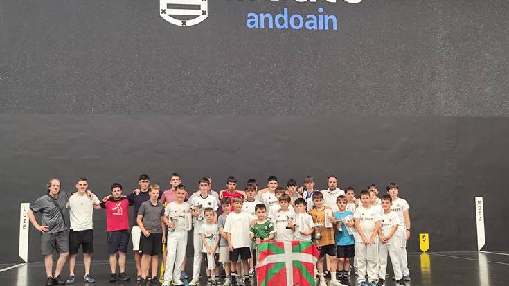 Eskuzko pilota txapelketako finalak jokatu dira Arraten