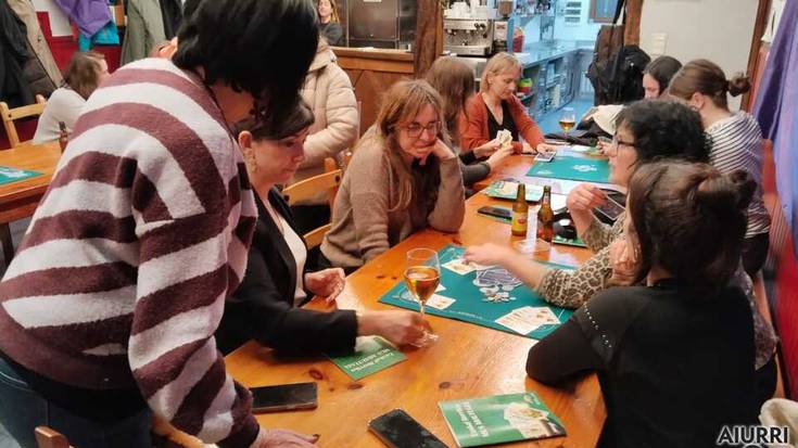 Emakumeentzako mus ikastaroa, giro ederrean