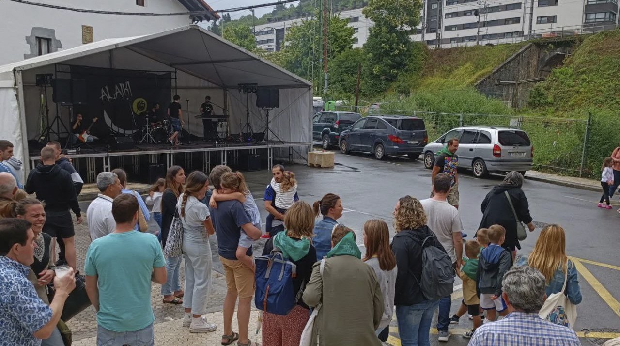 Festa inklusiboak, petardorik eta suziririk gabe